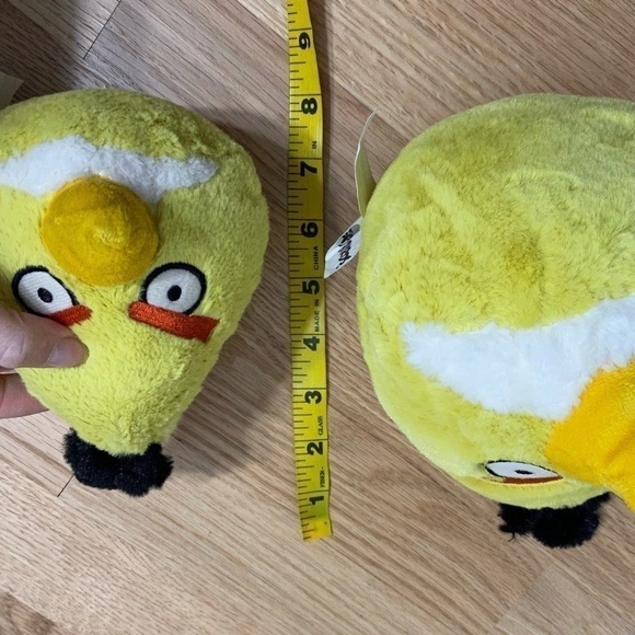 Angry Birds Bundle Yellow Plush Stuffed Animal Kids Toy - Picture 6 of 6
